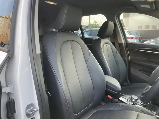 ＢＭＷ Ｘ１ sDrive 18i Xライン ハイラインパッケージ 熊本県 2019(平31)年 2.4万km ミネラルホワイト 純正HDDナビ（Bluetooth、USB、AUX）/バックカメラ/黒革シート/パワーシート/シートヒーター/ハイラインパッケージ/パワーバックドア/コーナーセンサー/コンフォートパッケージ/ミラー一体型ETC/ドライブレコーダー/LEDヘッドライト