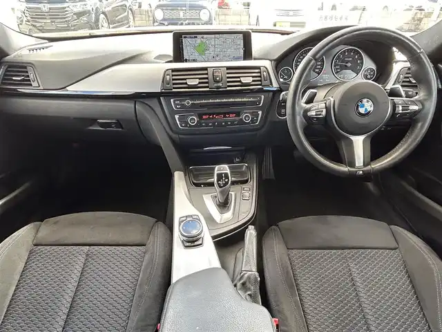 ＢＭＷ ３２０ｉ Mスポーツ 兵庫県 2014(平26)年 9.3万km 白 ディーラーナビ（AM/FM/CD/BT)/バックカメラ/プッシュスタート/ステアリングリモコン/クルーズコントロール/ETC/前席パワーシート（運転席メモリー付き）/フロアマット/コーナーセンサー/純正18インチアルミホイール/スペアキー本