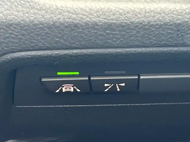 ＢＭＷ ３２０ｉ Mスポーツ 兵庫県 2014(平26)年 9.3万km 白 ディーラーナビ（AM/FM/CD/BT)/バックカメラ/プッシュスタート/ステアリングリモコン/クルーズコントロール/ETC/前席パワーシート（運転席メモリー付き）/フロアマット/コーナーセンサー/純正18インチアルミホイール/スペアキー本