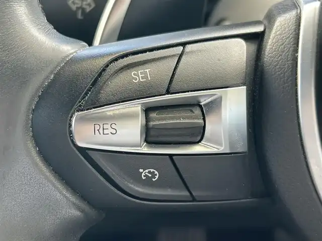 ＢＭＷ ３２０ｉ Mスポーツ 兵庫県 2014(平26)年 9.3万km 白 ディーラーナビ（AM/FM/CD/BT)/バックカメラ/プッシュスタート/ステアリングリモコン/クルーズコントロール/ETC/前席パワーシート（運転席メモリー付き）/フロアマット/コーナーセンサー/純正18インチアルミホイール/スペアキー本