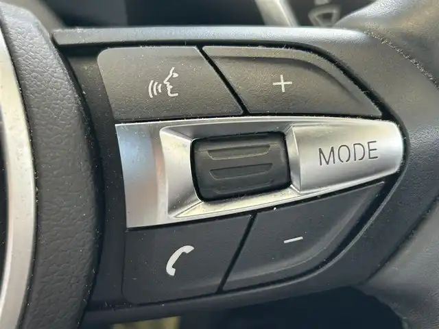 ＢＭＷ ３２０ｉ Mスポーツ 兵庫県 2014(平26)年 9.3万km 白 ディーラーナビ（AM/FM/CD/BT)/バックカメラ/プッシュスタート/ステアリングリモコン/クルーズコントロール/ETC/前席パワーシート（運転席メモリー付き）/フロアマット/コーナーセンサー/純正18インチアルミホイール/スペアキー本