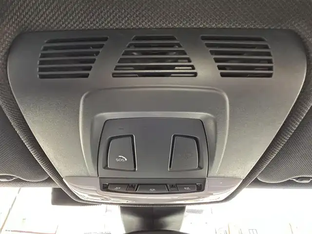 ＢＭＷ ３２０ｉ Mスポーツ 兵庫県 2014(平26)年 9.3万km 白 ディーラーナビ（AM/FM/CD/BT)/バックカメラ/プッシュスタート/ステアリングリモコン/クルーズコントロール/ETC/前席パワーシート（運転席メモリー付き）/フロアマット/コーナーセンサー/純正18インチアルミホイール/スペアキー本