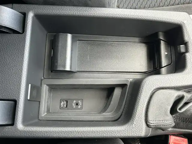 ＢＭＷ ３２０ｉ Mスポーツ 兵庫県 2014(平26)年 9.3万km 白 ディーラーナビ（AM/FM/CD/BT)/バックカメラ/プッシュスタート/ステアリングリモコン/クルーズコントロール/ETC/前席パワーシート（運転席メモリー付き）/フロアマット/コーナーセンサー/純正18インチアルミホイール/スペアキー本
