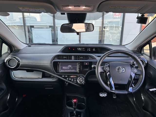 トヨタ アクア G G’s 宮城県 2016(平28)年 7.6万km ライムホワイトパールクリスタルシャイン 登録時走行距離75246km/クルーズコントロール/プリクラッシュセーフティ/バックカメラ/レーンキープアシスト/社外ETC/社外ドライブレコーダー（前のみ）/ステアリングリモコン/リモコンキー/純正LEDヘッドライト/フォグランプ/社外フロアマット/ドアバイザー/社外アルミホイール/コーナーポール/ウインカーミラー