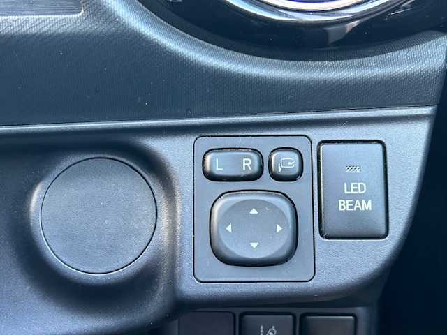 トヨタ アクア G G’s 宮城県 2016(平28)年 7.6万km ライムホワイトパールクリスタルシャイン 登録時走行距離75246km/クルーズコントロール/プリクラッシュセーフティ/バックカメラ/レーンキープアシスト/社外ETC/社外ドライブレコーダー（前のみ）/ステアリングリモコン/リモコンキー/純正LEDヘッドライト/フォグランプ/社外フロアマット/ドアバイザー/社外アルミホイール/コーナーポール/ウインカーミラー