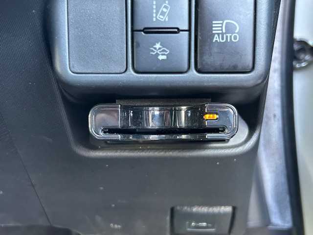 トヨタ アクア G G’s 宮城県 2016(平28)年 7.6万km ライムホワイトパールクリスタルシャイン 登録時走行距離75246km/クルーズコントロール/プリクラッシュセーフティ/バックカメラ/レーンキープアシスト/社外ETC/社外ドライブレコーダー（前のみ）/ステアリングリモコン/リモコンキー/純正LEDヘッドライト/フォグランプ/社外フロアマット/ドアバイザー/社外アルミホイール/コーナーポール/ウインカーミラー