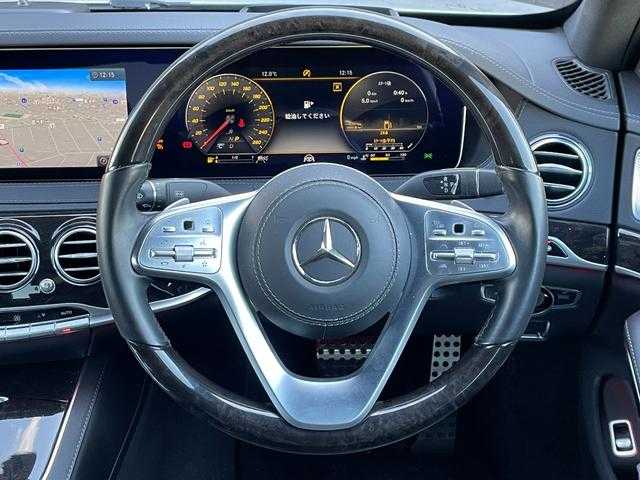 メルセデス・ベンツ Ｓ５６０Ｌ AMGライン 埼玉県 2017(平29)年 5.8万km イリジウムシルバー 登録時57659km/サンルーフ/レーダーセーフティーパッケージ/エアバランスパッケージ/HUD/アンビエントライト/純正ナビ/　AM/FM/Bluetooth/フルセグTV/アラウンドビューモニター/レーダークルーズコントロール/レーンキープアシスト/アクティブブレーキアシスト/ブラインドスポットモニター/道路標示アシスト/パドルシフト/ステアリングスイッチ/全席パワーシート/メモリーシート/全席シートヒーター/エアシート/スマートキー/取扱説明書