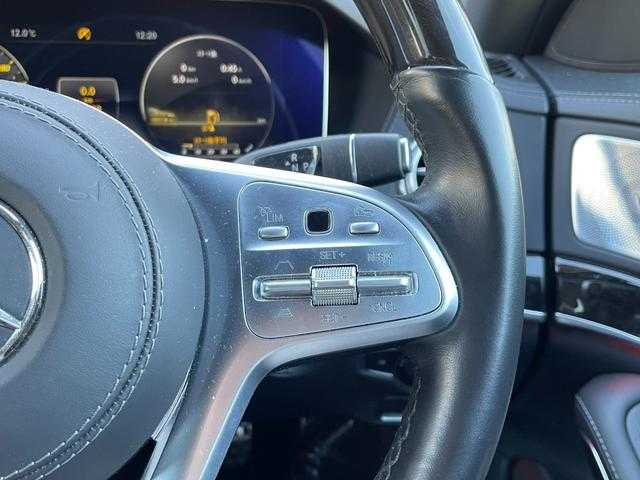 メルセデス・ベンツ Ｓ５６０Ｌ AMGライン 埼玉県 2017(平29)年 5.8万km イリジウムシルバー 登録時57659km/サンルーフ/レーダーセーフティーパッケージ/エアバランスパッケージ/HUD/アンビエントライト/純正ナビ/　AM/FM/Bluetooth/フルセグTV/アラウンドビューモニター/レーダークルーズコントロール/レーンキープアシスト/アクティブブレーキアシスト/ブラインドスポットモニター/道路標示アシスト/パドルシフト/ステアリングスイッチ/全席パワーシート/メモリーシート/全席シートヒーター/エアシート/スマートキー/取扱説明書