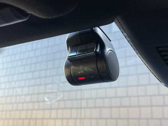 メルセデス・ベンツ Ｓ５６０Ｌ AMGライン 埼玉県 2017(平29)年 5.8万km イリジウムシルバー 登録時57659km/サンルーフ/レーダーセーフティーパッケージ/エアバランスパッケージ/HUD/アンビエントライト/純正ナビ/　AM/FM/Bluetooth/フルセグTV/アラウンドビューモニター/レーダークルーズコントロール/レーンキープアシスト/アクティブブレーキアシスト/ブラインドスポットモニター/道路標示アシスト/パドルシフト/ステアリングスイッチ/全席パワーシート/メモリーシート/全席シートヒーター/エアシート/スマートキー/取扱説明書