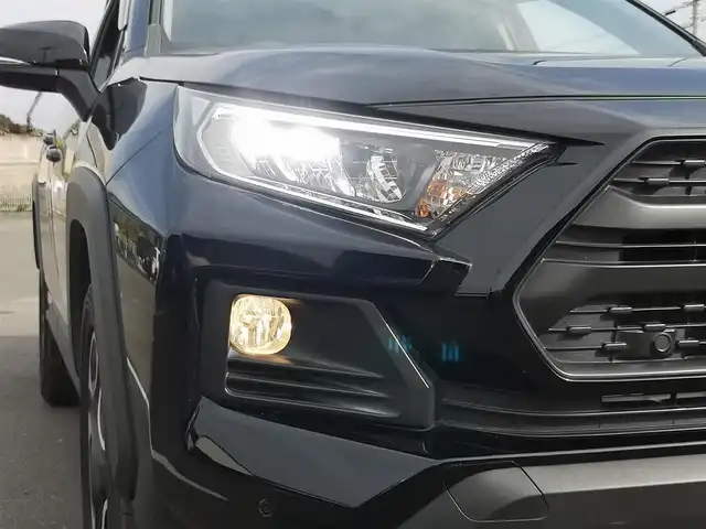 トヨタ ＲＡＶ４ アドベンチャー 茨城県 2020(令2)年 7.8万km アティチュードブラックマイカ 純正ナビ/【AM・FM・CD・DVD・TV・SD・BT】/パワーシート/100V電源/ETC/Bカメラ/前後ドラレコ/前後コーナーセンサー/ルーフレール/電動リアゲート/レーダークルコン/ステリモ/BSM/ブレーキホールド/ダウンヒルアシストコントロール/電動パーキングブレーキ/オートライト/オートハイビーム/Fフォグ/LEDライト
