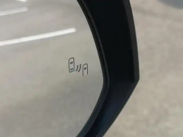 トヨタ ＲＡＶ４ アドベンチャー 茨城県 2020(令2)年 7.8万km アティチュードブラックマイカ 純正ナビ/【AM・FM・CD・DVD・TV・SD・BT】/パワーシート/100V電源/ETC/Bカメラ/前後ドラレコ/前後コーナーセンサー/ルーフレール/電動リアゲート/レーダークルコン/ステリモ/BSM/ブレーキホールド/ダウンヒルアシストコントロール/電動パーキングブレーキ/オートライト/オートハイビーム/Fフォグ/LEDライト