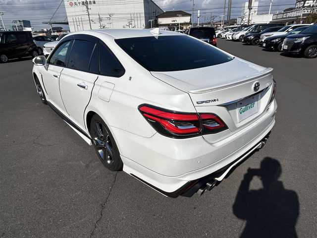 トヨタ クラウン ハイブリッド RS アドバンス 岡山県 2018(平30)年 7.9万km ホワイトパールクリスタルシャイン ムーンルーフ/TRDフルエアロ/純正SD8インチナビ/・フルセグ/DVD/M-SD/USB/Bluetooth/10スピーカーサウンドシステム/バックカメラ/カラーヘッドアップディスプレイ/トヨタセーフティセンス/・プリクラッシュセーフティ/・レーダークルーズコントロール/・プリクラッシュセーフティ/・アダプティブハイビームシステム/・レーントレーシングアシスト/・ロードサインアシスト/トリプルLEDオートヘッドライト/ブラインドスポットモニター/インテリジェントクリアランスソナー/リヤクロストラフィックアラート/パーキングサポートブレーキ/パドルシフト/ステアリングヒーター/前席パワーシート/スマートキー×2/ETC/禁煙車