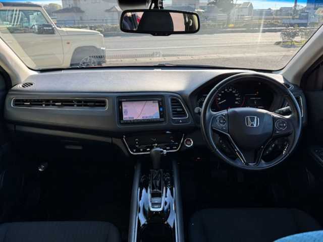 ホンダ ヴェゼル X ホンダセンシング 香川県 2016(平28)年 9万km 赤 社外ナビ（フルセグTV/CD/DVD/BT)/バックカメラ/アダプティブクルーズコントロール/標識認知機能/ドライブレコーダー/コーナーセンサー/アイドリングストップ/ビルトインETC/ハロゲンヘッドライト/オートライト/スペアキー