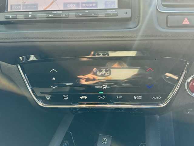 ホンダ ヴェゼル X ホンダセンシング 香川県 2016(平28)年 9万km 赤 社外ナビ（フルセグTV/CD/DVD/BT)/バックカメラ/アダプティブクルーズコントロール/標識認知機能/ドライブレコーダー/コーナーセンサー/アイドリングストップ/ビルトインETC/ハロゲンヘッドライト/オートライト/スペアキー