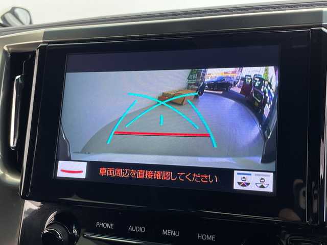 トヨタ ヴェルファイア ゴールデンアイズⅢ 愛知県 2022(令4)年 2.7万km ホワイトパールクリスタルシャイン 純正ビルトインナビ/・Bluetooth/・Miracast/・フルセグ（テレビキット装着）/純正CD/DVDデッキ/バックカメラ/純正フリップダウンモニター/DSRC対応ビルトインETC/電動ムーンルーフ/両側パワースライドドア/パワーバックドア/２列目オットマンシート/トヨタセーフティセンス/・プリクラッシュセーフティ/・レーントレースアシスト/・パーキングサポートブレーキ/・レーダークルーズコントロール/・ブラインドスポットモニター/・リヤクロストラフィックアラート/・ロードサインアシスト/電動パーキングブレーキ/AC100V電源コンセント/横滑り防止/プッシュスタート