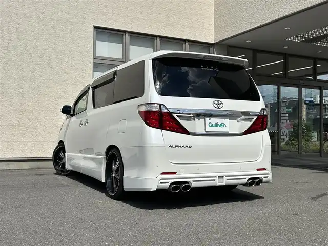 トヨタ アルファード 240S 大阪府 2013(平25)年 7.3万km ホワイトパールクリスタルシャイン フルエアロ/社外ナビ/（フルセグ／ＢＴ／ＣＤ／ＤＶＤ）/バックカメラ/デジタルインナーミラー/ＥＣＯモード/横滑り機能/レザーシート/３列シート/社外フロアマット/両側パワースライドドア/取扱説明書/保証書