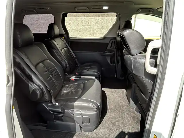 トヨタ アルファード 240S 大阪府 2013(平25)年 7.3万km ホワイトパールクリスタルシャイン フルエアロ/社外ナビ/（フルセグ／ＢＴ／ＣＤ／ＤＶＤ）/バックカメラ/デジタルインナーミラー/ＥＣＯモード/横滑り機能/レザーシート/３列シート/社外フロアマット/両側パワースライドドア/取扱説明書/保証書
