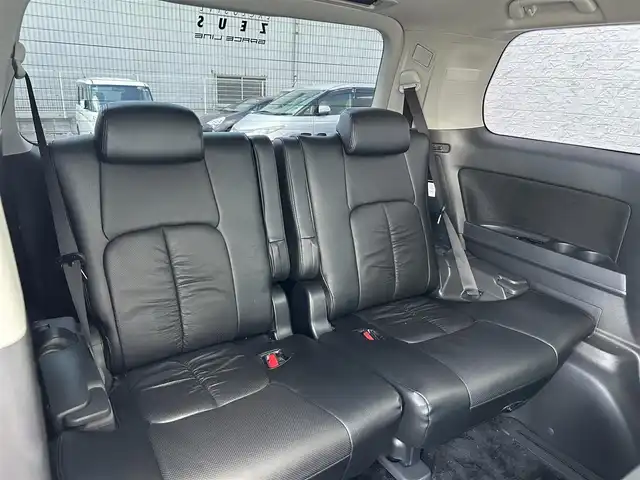 トヨタ アルファード 240S 大阪府 2013(平25)年 7.3万km ホワイトパールクリスタルシャイン フルエアロ/社外ナビ/（フルセグ／ＢＴ／ＣＤ／ＤＶＤ）/バックカメラ/デジタルインナーミラー/ＥＣＯモード/横滑り機能/レザーシート/３列シート/社外フロアマット/両側パワースライドドア/取扱説明書/保証書