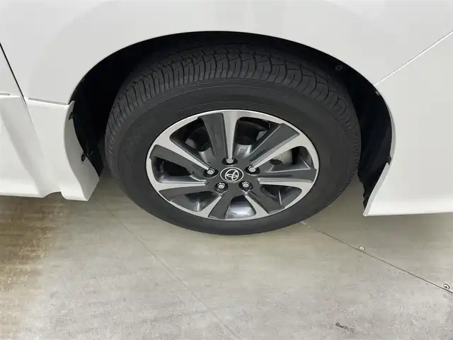 トヨタ ヴォクシー ZS 煌Ⅱ 岡山県 2020(令2)年 0.7万km ホワイトパールクリスタルシャイン 純正９インチナビ　(NSZT-Y68T)/【CD/DVD/BT/USB/フルセグ】/フリップダウンモニター　/両側電動スライドドア　/ＬＥＤヘッドライト　/ＥＴＣ　/バックカメラ　/クルーズコントロール　/コーナーセンサー　前後/オートハイビーム/アイドリングストップ/ドライブレコーダー前後/純正16インチアルミ/禁煙車/衝突軽減システム