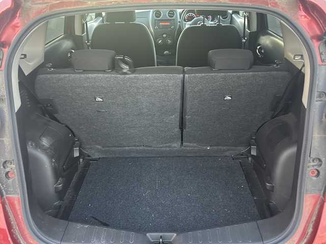 日産 ノート X 山梨県 2013(平25)年 8.4万km ラディアントレッド ポータブルナビ/ライトレベライザー/アイドリングストップ/スマートキー