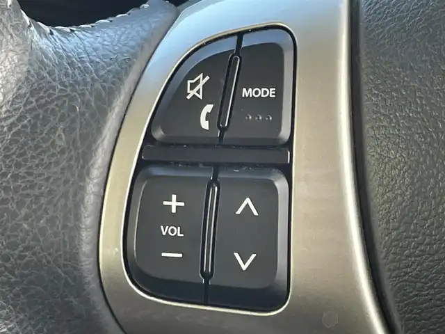 スズキ ジムニー ランドベンチャー 東京都 2017(平29)年 6.8万km 黒 ４WD/社外ＨＤＤナビ＆フルセグ/・CD/DVD/AM/FM/ブラックオーレモジュレ合皮シート　/・シートヒーター　/純正ウィンカーミラー　/・電動格納機能　/・ミラーヒーター　/キーレス/純正フロアマット