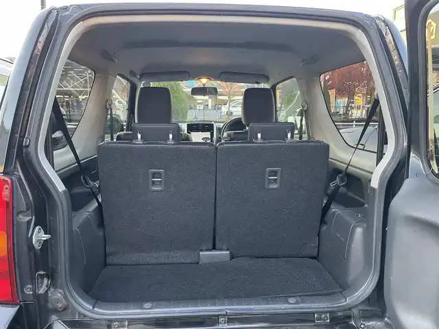 スズキ ジムニー ランドベンチャー 東京都 2017(平29)年 6.8万km 黒 ４WD/社外ＨＤＤナビ＆フルセグ/・CD/DVD/AM/FM/ブラックオーレモジュレ合皮シート　/・シートヒーター　/純正ウィンカーミラー　/・電動格納機能　/・ミラーヒーター　/キーレス/純正フロアマット