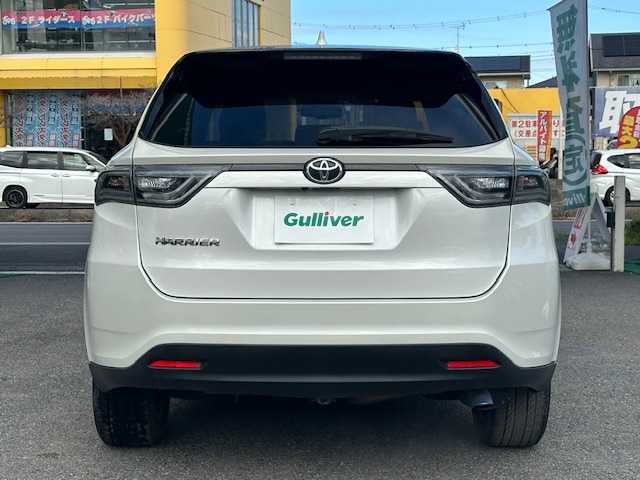 トヨタ ハリアー プレミアム 茨城県 2014(平26)年 11.9万km ホワイトパールクリスタルシャイン 4WD/純正SDナビ/フルセグTV/Bluetooth/AM／FM/バックカメラ/ETC/アイドリングストップ/パワーバックドア/パワーシートD席/レーダークルーズコントロール/車線逸脱警報機能/横滑り防止装置/MTモード付AT/純正フロアマット/純正アルミホイール18インチ付夏タイヤ/フォグランプ/スペアキー1本/保証書/取扱説明書