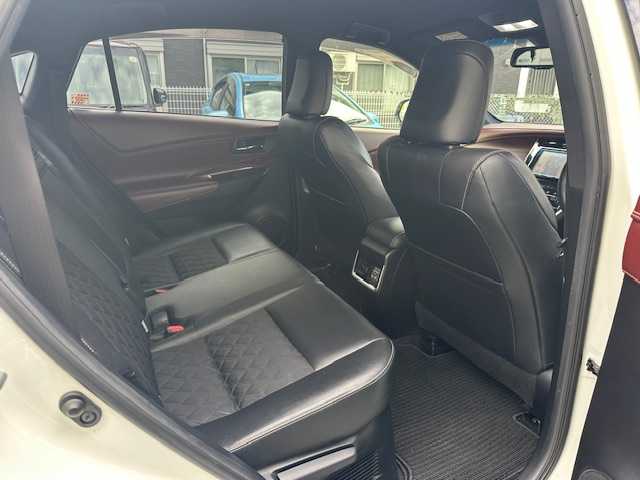 トヨタ ハリアー プレミアム 茨城県 2014(平26)年 11.9万km ホワイトパールクリスタルシャイン 4WD/純正SDナビ/フルセグTV/Bluetooth/AM／FM/バックカメラ/ETC/アイドリングストップ/パワーバックドア/パワーシートD席/レーダークルーズコントロール/車線逸脱警報機能/横滑り防止装置/MTモード付AT/純正フロアマット/純正アルミホイール18インチ付夏タイヤ/フォグランプ/スペアキー1本/保証書/取扱説明書