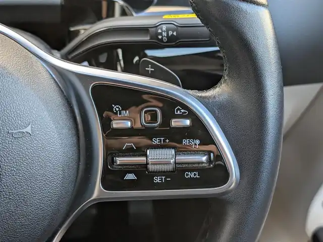 メルセデス・ベンツ Ｂ１８０ 埼玉県 2019(令1)年 3.3万km ポーラホワイト レザーエクスクルーシブパッケージ/　┗ベージュレザーシート/レーダーセーフティパッケージ・アドバンスドパッケージ/ナビゲーションパッケージ/純正ディスプレイオーディオ/　┗フルセグテレビ/　┗Bluetoothオーディオ/　┗AM/FMラジオ/純正ドライブレコーダー/バックカメラ/全周囲カメラ/アイドリングストップ/クルーズコントロール(追従機能あり)/プッシュスタート/ETC2.0/LEDヘッドライト/スマートキー×2/整備記録簿(R2、R3、R4、R5)