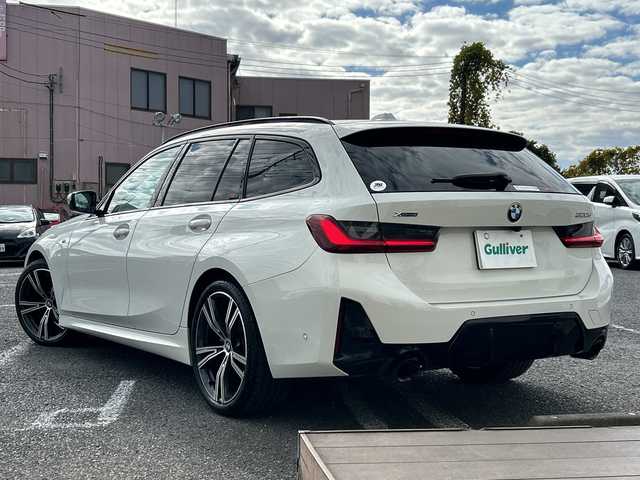 ＢＭＷ ＢＭＷ ３２０ｄ xDrive ツーリング Mスポーツ 千葉県 2024(令6)年 2.2万km アルピンホワイトⅢ １オーナ　ナビ　全周囲カメラ　HUD　ストレージＰＫＧ　ファストトラックＰＫＧ　ETC　ドラレコ　電動リアドア　シートヒーター　電動シート　アップルカープレイ　BT　BSM　レーダークルーズ　１９AW