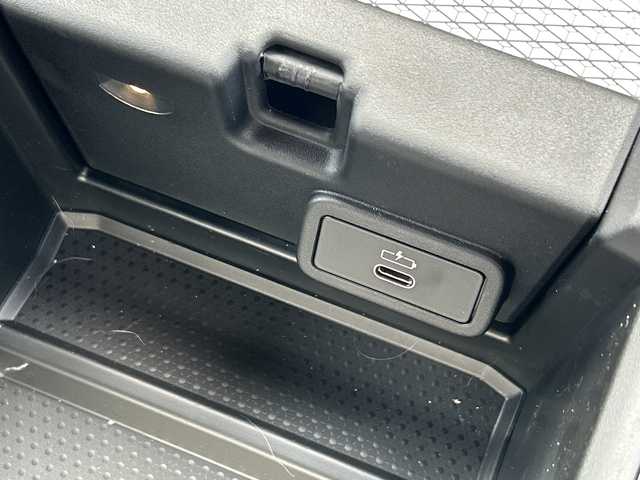 ＢＭＷ ＢＭＷ ３２０ｄ xDrive ツーリング Mスポーツ 千葉県 2024(令6)年 2.2万km アルピンホワイトⅢ １オーナ　ナビ　全周囲カメラ　HUD　ストレージＰＫＧ　ファストトラックＰＫＧ　ETC　ドラレコ　電動リアドア　シートヒーター　電動シート　アップルカープレイ　BT　BSM　レーダークルーズ　１９AW