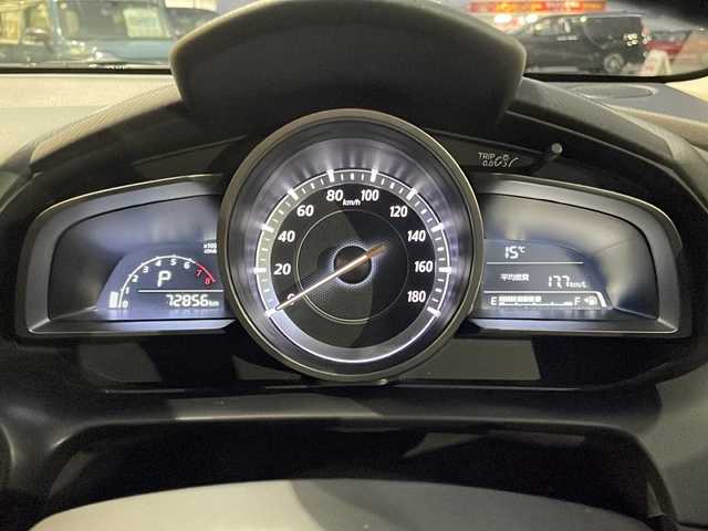 マツダ デミオ 13S 島根県 2015(平27)年 7.3万km スノーフレイクホワイトパールマイカ 純正SDナビ/フルセグTV/Bluetooth接続/バックカメラ/ステアリングスイッチ/アイドリングストップ/横滑り防止装置/ETC/プッシュスタート/スマートキー/スマートシティブレーキサポート/・衝突回避/・衝突軽減ブレーキ