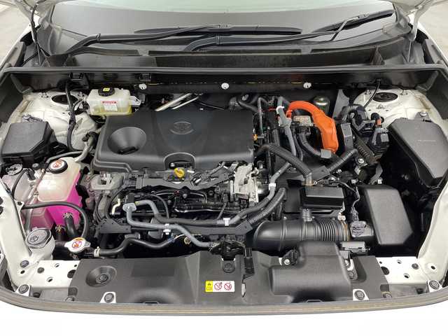 トヨタ ＲＡＶ４ ハイブリッドG 三重県 2021(令3)年 4.9万km ホワイトパールクリスタルシャイン /禁煙車//純正9型ディスプレイオーディオ//パノラミックビューモニター//オートAC//DN席シートヒーター//D席パワーシート//シートメモリー//合皮シート//トヨタセーフティセンス//衝突軽減ブレーキ//レーントレーシングアシスト//レーダークルーズコントロール//ブラインドスポットモニター//リアクロストラフィックアラート//パーキングサポートブレーキ//前後クリアランスソナー//パワーバックドア//ステアリングヒーター//社外前後ドライブレコーダー//LED //フォグ//サイドカーテンエアバッグ