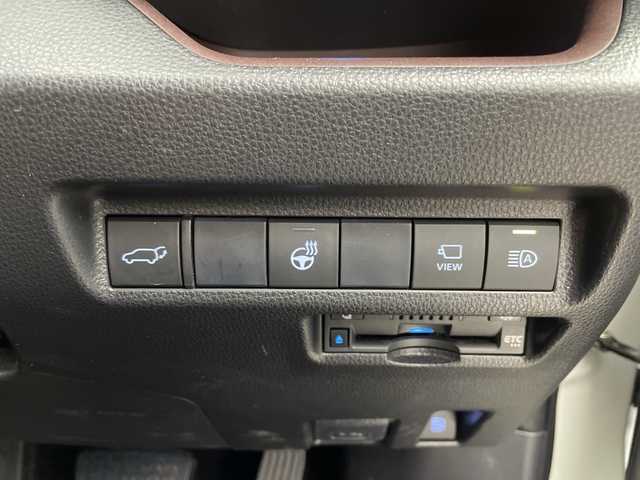 トヨタ ＲＡＶ４ ハイブリッドG 三重県 2021(令3)年 4.9万km ホワイトパールクリスタルシャイン /禁煙車//純正9型ディスプレイオーディオ//パノラミックビューモニター//オートAC//DN席シートヒーター//D席パワーシート//シートメモリー//合皮シート//トヨタセーフティセンス//衝突軽減ブレーキ//レーントレーシングアシスト//レーダークルーズコントロール//ブラインドスポットモニター//リアクロストラフィックアラート//パーキングサポートブレーキ//前後クリアランスソナー//パワーバックドア//ステアリングヒーター//社外前後ドライブレコーダー//LED //フォグ//サイドカーテンエアバッグ