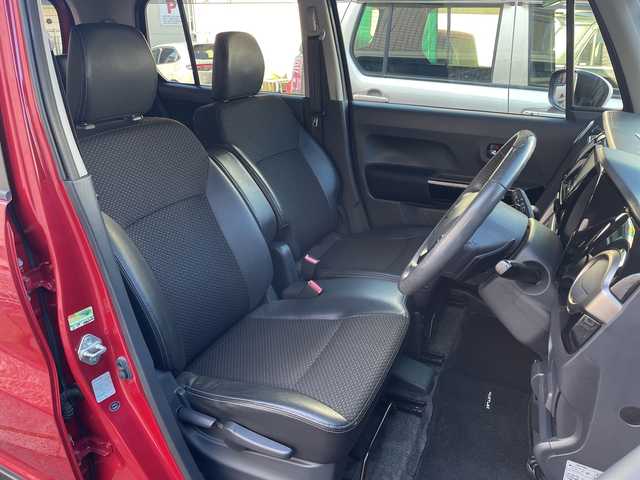 スズキ ハスラー Jスタイル Ⅱ ターボ 愛知県 2016(平28)年 10.8万km フェニックスレッドパール/ホワイト2トーンルーフ /社外メモリーナビ（MDV-D303）//地デジ・CD・SD//バックカメラ//ETC//HIDオートライト//クルーズコントロール//前席シートヒーター//デュアルカメラブレーキサポート//ルーフレール//革巻きステアリング//ドライブレコーダー//純正フロアマット//純正ドアバイザー//プッシュスタート//スマートキー//パドルシフト//保証書//取扱説明書//スペアキー