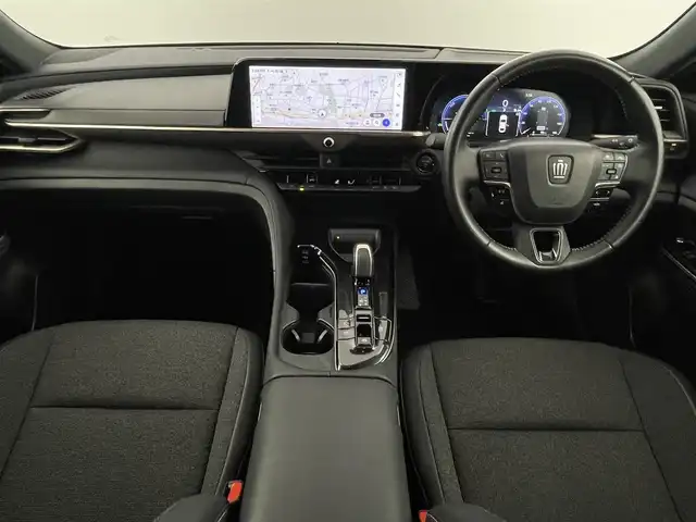 トヨタ クラウン クロスオーバー G 福岡県 2024(令6)年 3.2万km ブラック 純正１２．３型ナビ／フルセグTV　/全方位カメラ　/ワイヤレス充電　/デジタルインナーミラー　/ビルトインＥＴＣ２．０　/トヨタセーフティセンス　/レーダークルーズコントロール　/コーナーセンサー　/衝突軽減ブレーキ　/レーンキープ　/アクセル踏み間違い防止　/ブラインドスポットモニター　/ヘッドアップディスプレイ　/ハーフレザーシート　/純正１９インチＡＷ　/LEDヘッドライト