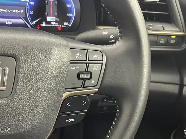 トヨタ クラウン クロスオーバー G 福岡県 2024(令6)年 3.2万km ブラック 純正１２．３型ナビ／フルセグTV　/全方位カメラ　/ワイヤレス充電　/デジタルインナーミラー　/ビルトインＥＴＣ２．０　/トヨタセーフティセンス　/レーダークルーズコントロール　/コーナーセンサー　/衝突軽減ブレーキ　/レーンキープ　/アクセル踏み間違い防止　/ブラインドスポットモニター　/ヘッドアップディスプレイ　/ハーフレザーシート　/純正１９インチＡＷ　/LEDヘッドライト