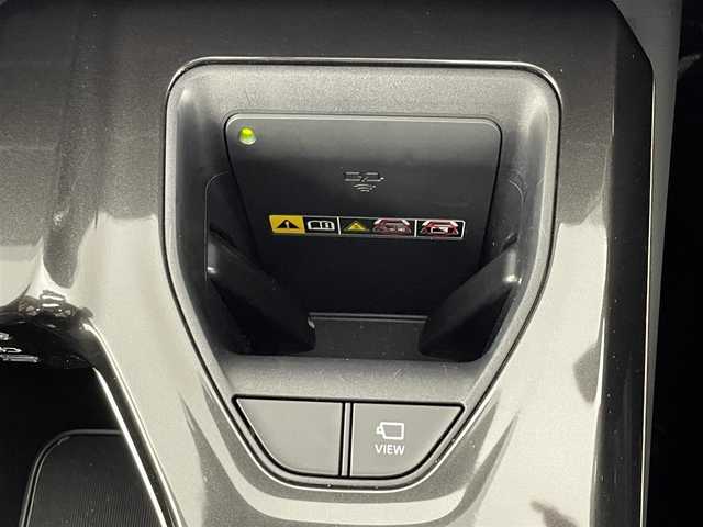 トヨタ クラウン クロスオーバー G 福岡県 2024(令6)年 3.2万km ブラック 純正１２．３型ナビ／フルセグTV　/全方位カメラ　/ワイヤレス充電　/デジタルインナーミラー　/ビルトインＥＴＣ２．０　/トヨタセーフティセンス　/レーダークルーズコントロール　/コーナーセンサー　/衝突軽減ブレーキ　/レーンキープ　/アクセル踏み間違い防止　/ブラインドスポットモニター　/ヘッドアップディスプレイ　/ハーフレザーシート　/純正１９インチＡＷ　/LEDヘッドライト