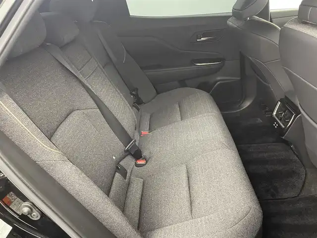 トヨタ クラウン クロスオーバー G 福岡県 2024(令6)年 3.2万km ブラック 純正１２．３型ナビ／フルセグTV　/全方位カメラ　/ワイヤレス充電　/デジタルインナーミラー　/ビルトインＥＴＣ２．０　/トヨタセーフティセンス　/レーダークルーズコントロール　/コーナーセンサー　/衝突軽減ブレーキ　/レーンキープ　/アクセル踏み間違い防止　/ブラインドスポットモニター　/ヘッドアップディスプレイ　/ハーフレザーシート　/純正１９インチＡＷ　/LEDヘッドライト