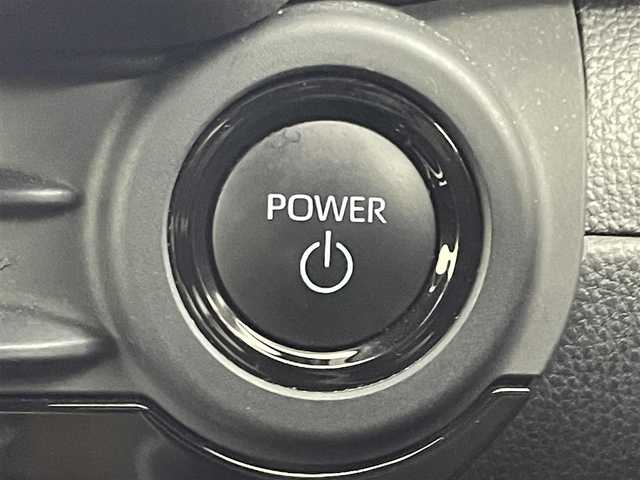 トヨタ クラウン クロスオーバー G 福岡県 2024(令6)年 3.2万km ブラック 純正１２．３型ナビ／フルセグTV　/全方位カメラ　/ワイヤレス充電　/デジタルインナーミラー　/ビルトインＥＴＣ２．０　/トヨタセーフティセンス　/レーダークルーズコントロール　/コーナーセンサー　/衝突軽減ブレーキ　/レーンキープ　/アクセル踏み間違い防止　/ブラインドスポットモニター　/ヘッドアップディスプレイ　/ハーフレザーシート　/純正１９インチＡＷ　/LEDヘッドライト