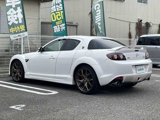 マツダ ＲＸ－８ スピリットR 茨城県 2012(平24)年 5.9万km クリスタルホワイトパールマイカ 登録時走行距離58662km/ワンオーナー/ディスプレイオーディオ/レッドステッチ入レッド/ブラック革/グレーファブリックコンビRECARO製シート/純正ブロンズ塗装19インチアルミ/純正レッド塗装ブレーキキャリパー/ETC/HIDヘッドライト/オートライト/ハードサスペンション/BILSTEIN製ダンパー/純正フロントリップスポイラー積込/DSC/TCS/スーパーLSD/取扱説明書・保証書