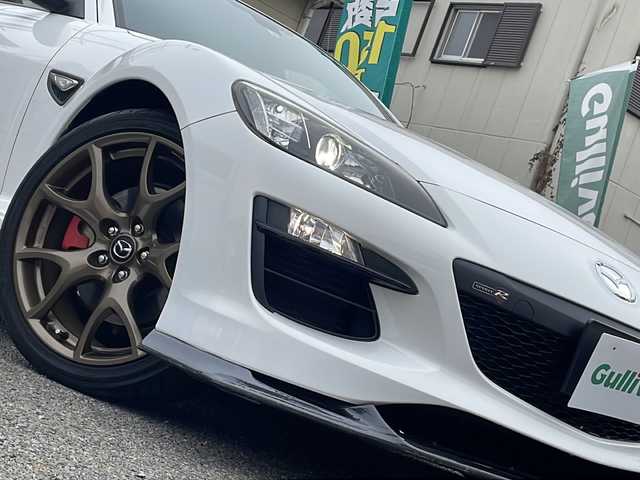マツダ ＲＸ－８ スピリットR 茨城県 2012(平24)年 5.9万km クリスタルホワイトパールマイカ 登録時走行距離58662km/ワンオーナー/ディスプレイオーディオ/レッドステッチ入レッド/ブラック革/グレーファブリックコンビRECARO製シート/純正ブロンズ塗装19インチアルミ/純正レッド塗装ブレーキキャリパー/ETC/HIDヘッドライト/オートライト/ハードサスペンション/BILSTEIN製ダンパー/純正フロントリップスポイラー積込/DSC/TCS/スーパーLSD/取扱説明書・保証書