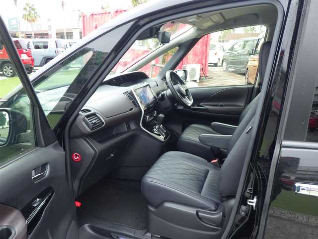 日産 セレナ ハイウェイスター G 千葉県 2020(令2)年 3.6万km ダイヤモンドブラック エマージェンシーブレーキ/プロパイロット/インテリジェントクルーズコントロール/インテリジェントルームミラー/両側パワースライドドア/10インチ純正SDナビ/地デジTV/【BD/DVD/CD再生機能　Bluetooth接続】/アラウンドビューモニター/ドライブレコーダー/革巻きステアリング/ステアリングスイッチ/ステアリングヒーター/ETC/LEDヘッドライト/フォグライト/ウインカーミラー/コーナーセンサー/純正16インチアルミホイル/サイド/カーテンエアバッグ/インテリジェントキー