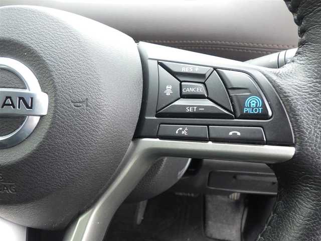 日産 セレナ ハイウェイスター G 千葉県 2020(令2)年 3.6万km ダイヤモンドブラック エマージェンシーブレーキ/プロパイロット/インテリジェントクルーズコントロール/インテリジェントルームミラー/両側パワースライドドア/10インチ純正SDナビ/地デジTV/【BD/DVD/CD再生機能　Bluetooth接続】/アラウンドビューモニター/ドライブレコーダー/革巻きステアリング/ステアリングスイッチ/ステアリングヒーター/ETC/LEDヘッドライト/フォグライト/ウインカーミラー/コーナーセンサー/純正16インチアルミホイル/サイド/カーテンエアバッグ/インテリジェントキー