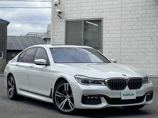 ＢＭＷ ７４０ｅ アイパフォーマンス Mスポーツ 愛知県 2017(平29)年 5.7万km ミネラルホワイト サンルーフ/レザーシート/メーカーナビ/フルセグ/BT/全方位カメラ/ミラー型ETC/エアーシート/メモリーシート/パワーバックドア/ドラレコ/HUD/BSM/ACC/インテリジェントセーフティ/パーキングサポート/自動駐車/取説/保証書