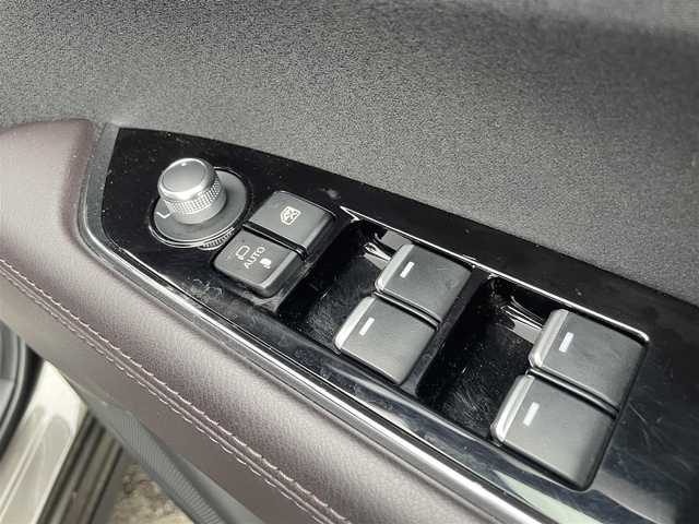 マツダ ＣＸ－８ XD プロアクティブ 石川県 2022(令4)年 4.3万km チタニウムフラッシュマイカ 4WD/ディーゼルターボ/純正ナビ/フルセグTV/全方位カメラ/LEDヘッドライト/ETC/レーダークルーズ/ワイヤレス充電/BOSEサウンド/シートヒーター/ステアリングヒーター/パワーバックドア/レーダーブレーキ/ブラインドスポットモニター/保証書