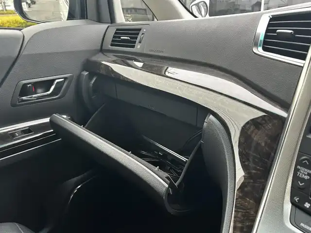 トヨタ ヴェルファイア 3．5Z Gエディション 福島県 2013(平25)年 6.9万km ホワイトパールクリスタルシャイン 純正ＨＤＤナビ/（ＮＨＢＡ－Ｘ６２Ｇ）/地デジ/バックモニター/フリップダウンモニター/（Ｖ１１Ｔ－Ｒ６２Ｃ）/両側電動スライドドア/記録簿６枚/本革シート/シートヒーター/AFS/Fモデリスタスポイラー/ビルトインETC/社外20AW/新車時保証書/取扱説明書