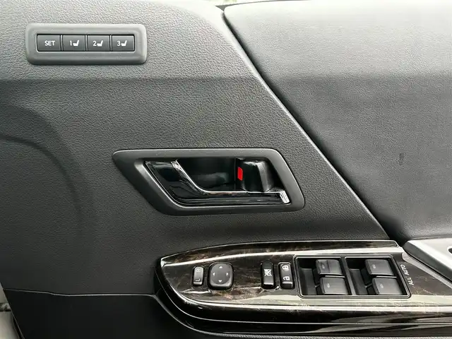 トヨタ ヴェルファイア 3．5Z Gエディション 福島県 2013(平25)年 6.9万km ホワイトパールクリスタルシャイン 純正ＨＤＤナビ/（ＮＨＢＡ－Ｘ６２Ｇ）/地デジ/バックモニター/フリップダウンモニター/（Ｖ１１Ｔ－Ｒ６２Ｃ）/両側電動スライドドア/記録簿６枚/本革シート/シートヒーター/AFS/Fモデリスタスポイラー/ビルトインETC/社外20AW/新車時保証書/取扱説明書