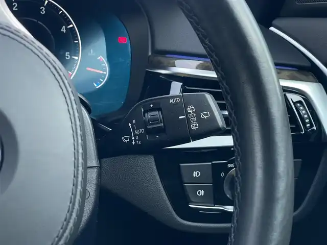 ＢＭＷ ５２３ｄ ツーリング Mスポーツ 山梨県 2019(令1)年 4.4万km アルピンホワイトⅢ ハイラインパッケージ/黒革/全席シートヒーター/コンフォートアクセス/ACC/LKA/BSM/前後PDC/360°カメラ/HUD/純正ナビ/フルセグ/Bluetooth/LEDヘッドライト/電動テールゲート/ETC2.0/純正19インチAw