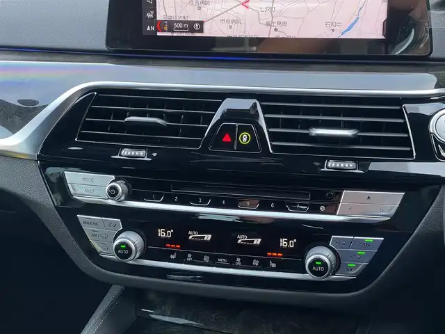 ＢＭＷ ５２３ｄ ツーリング Mスポーツ 山梨県 2019(令1)年 4.4万km アルピンホワイトⅢ ハイラインパッケージ/黒革/全席シートヒーター/コンフォートアクセス/ACC/LKA/BSM/前後PDC/360°カメラ/HUD/純正ナビ/フルセグ/Bluetooth/LEDヘッドライト/電動テールゲート/ETC2.0/純正19インチAw